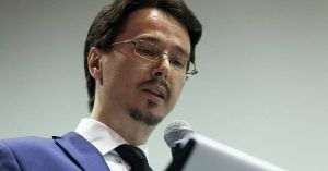 Cristi Dănileţ: ”Instituţiile pot coresponda cu CCR numai dacă li se cere”